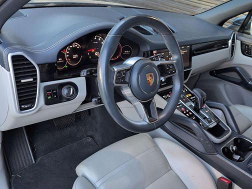 2019 Porsche Cayenne Cayenne