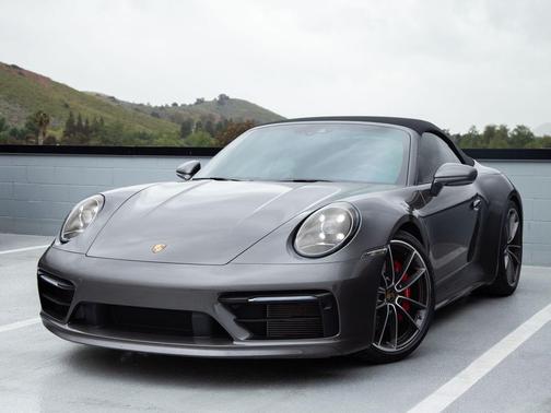 Agate Grey Metallic 2020 Porsche 911 Carrera 4S Cabriolet
