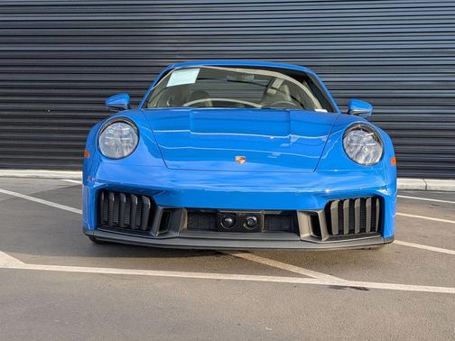 2025 Porsche 911 Carrera GTS