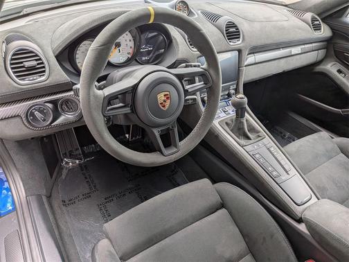 2024 Porsche 718 Spyder RS