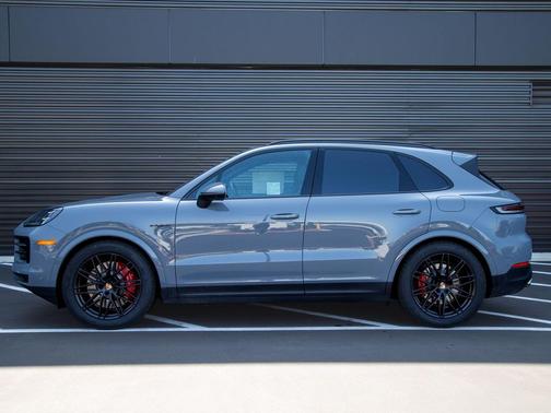 Arctic Grey 2026 Porsche Cayenne Cayenne S E-Hybrid