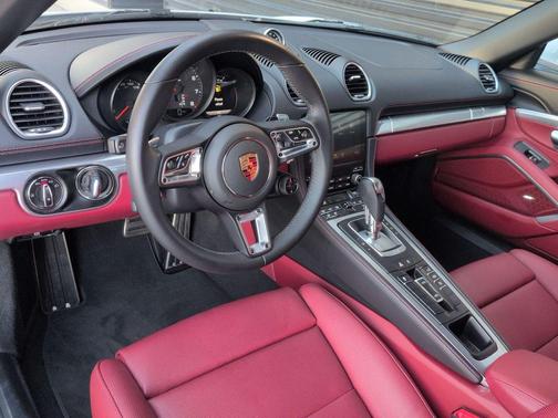 2025 Porsche 718 Boxster Style Edition