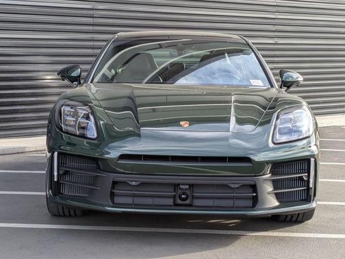 2026 Porsche Panamera 