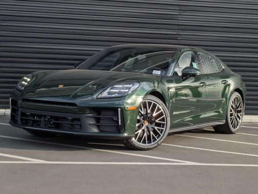 2026 Porsche Panamera 