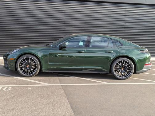 2026 Porsche Panamera 