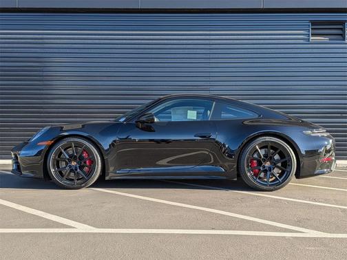 2026 Porsche 911 Carrera 4S