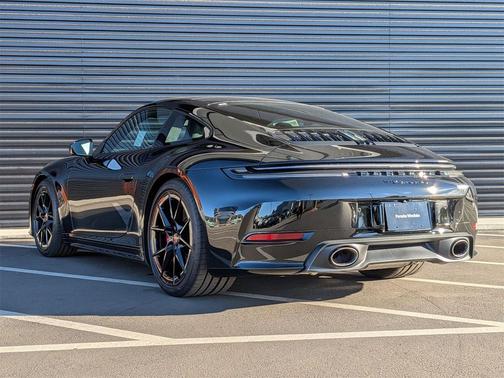 2026 Porsche 911 Carrera 4S