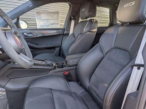 2026 Porsche Macan GTS