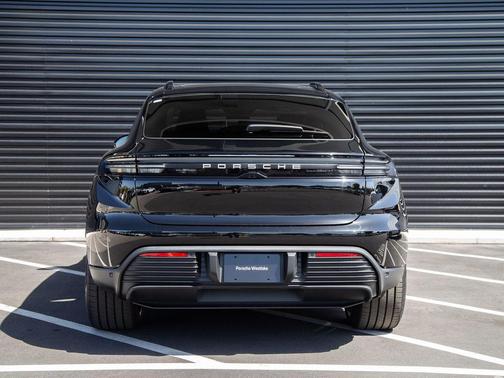 Black 2026 Porsche Macan Macan Electric