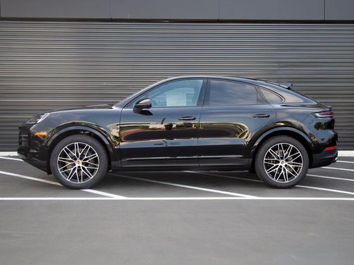 Chromite Black Metallic 2026 Porsche Cayenne Cayenne