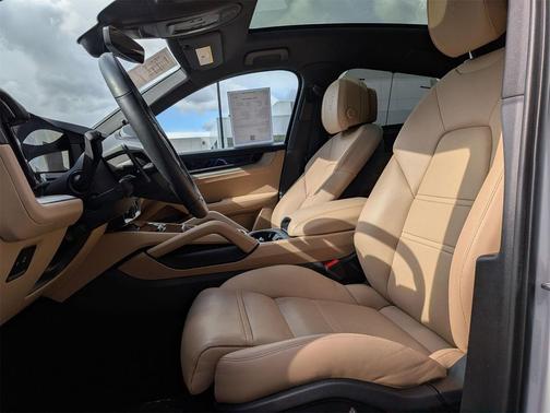 2025 Porsche Cayenne Cayenne