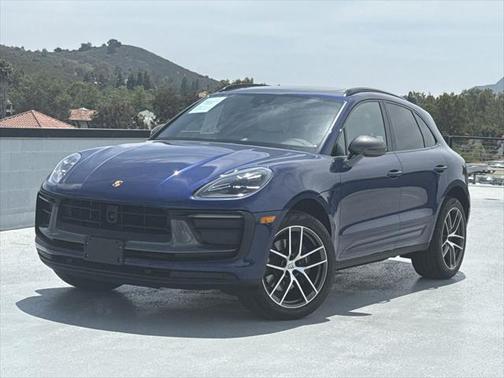 2025 Porsche Macan Base