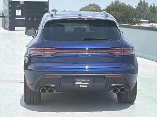2025 Porsche Macan Base