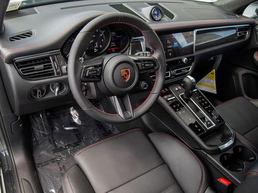 Volcano Grey Metallic 2026 Porsche Macan Macan GTS