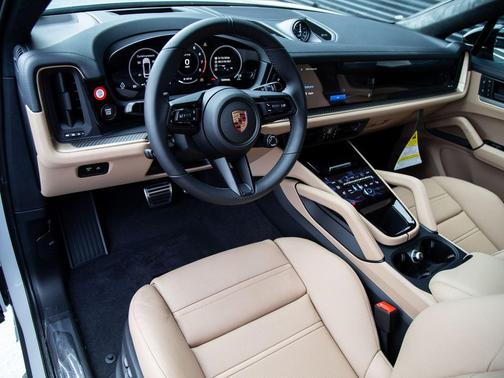 Chalk 2026 Porsche Cayenne GTS