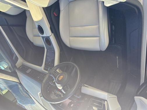 2022 Porsche Taycan 4