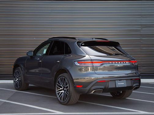 Volcano Grey Metallic 2026 Porsche Macan Macan