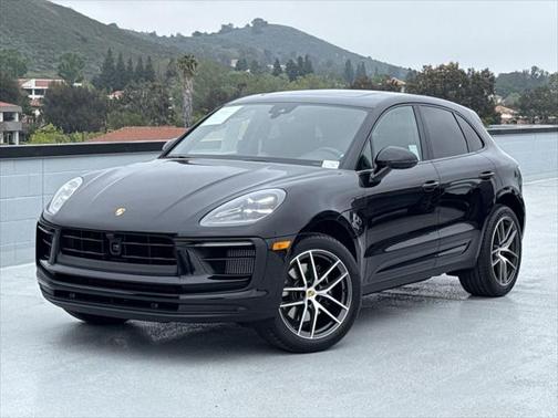 2025 Porsche Macan Base