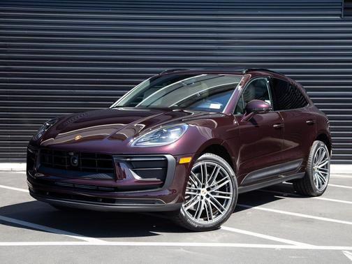 Copper Ruby Metallic 2026 Porsche Macan Macan