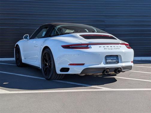 2018 Porsche 911 Targa 4 GTS