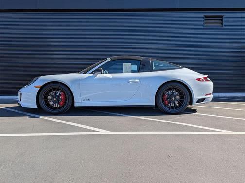 2018 Porsche 911 Targa 4 GTS