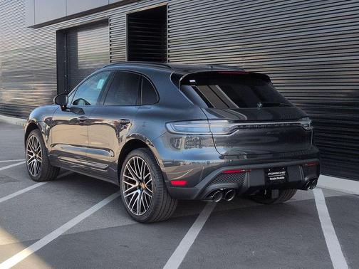 2026 Porsche Macan Macan