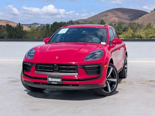 2025 Porsche Macan T