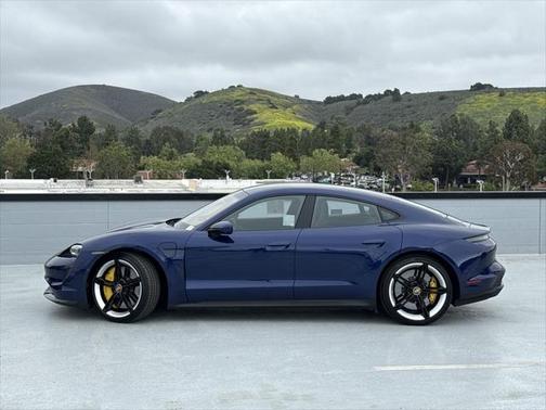 2020 Porsche Taycan Turbo S