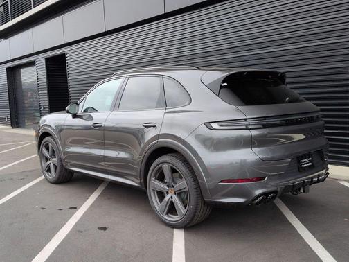 2026 Porsche Cayenne Cayenne