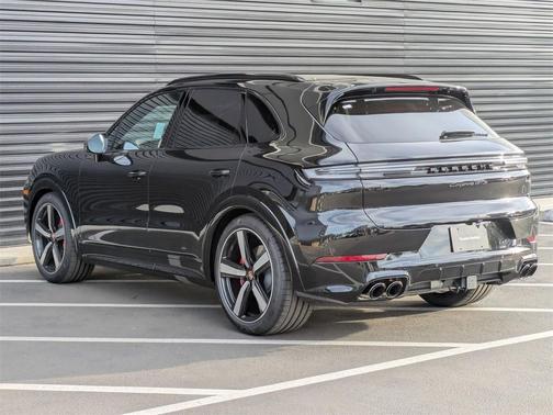 2026 Porsche Cayenne GTS