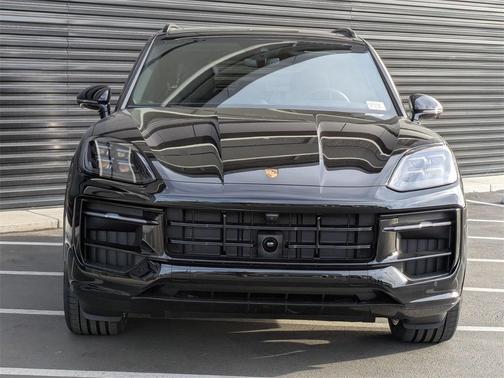 2026 Porsche Cayenne GTS