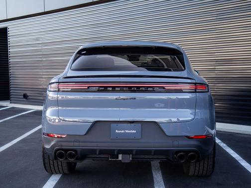 Arctic Grey 2026 Porsche Cayenne Cayenne