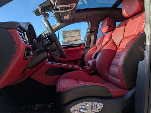 2026 Porsche Macan S