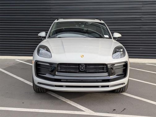 2026 Porsche Macan T