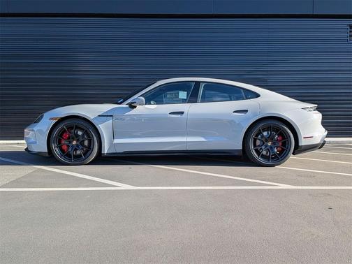 2026 Porsche Taycan GTS