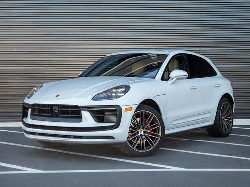 Carrara White Metallic 2023 Porsche Macan Macan