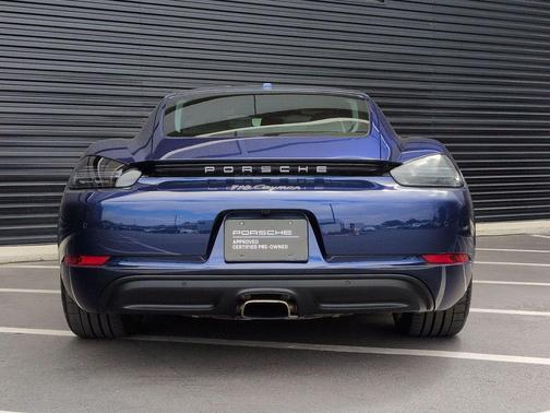 Gentian Blue Metallic 2025 Porsche 718 Cayman