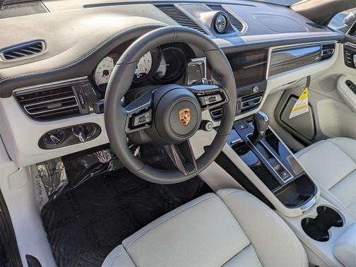 2026 Porsche Macan GTS