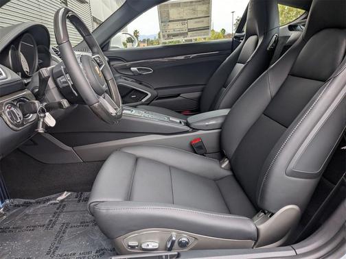 2025 Porsche 718 Cayman S