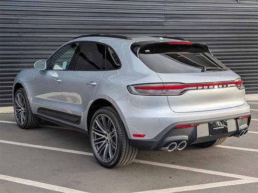 2026 Porsche Macan 