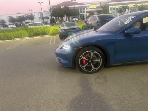 2025 Porsche Taycan 4S