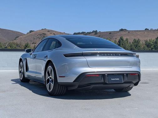 2026 Porsche Taycan 4S