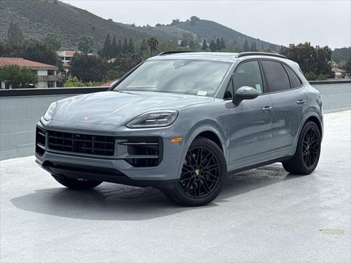 2025 Porsche Cayenne Base