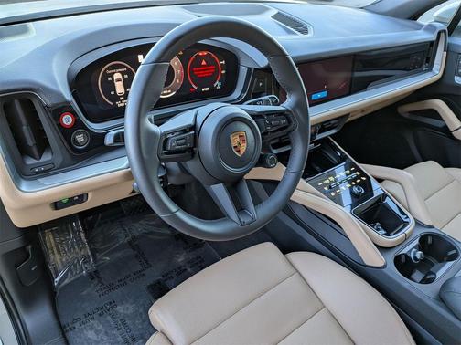 2025 Porsche Cayenne 