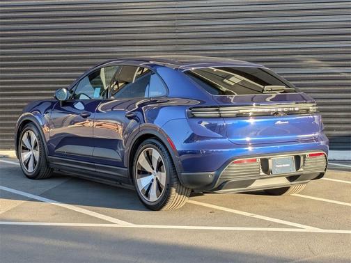 2025 Porsche Macan Electric