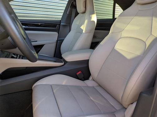 2025 Porsche Macan Electric