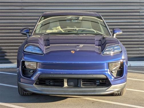 2025 Porsche Macan Electric