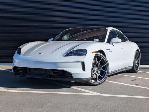 2026 Porsche Taycan GTS