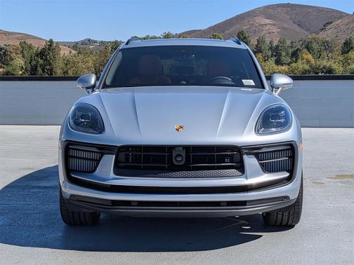 2025 Porsche Macan S