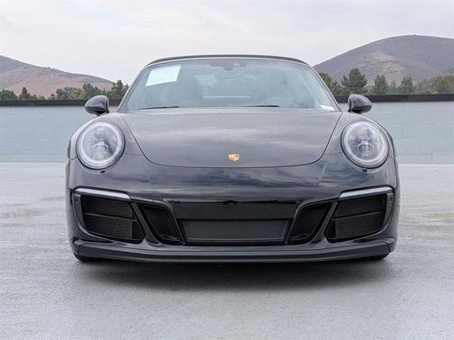 2018 Porsche 911 Targa 4 GTS